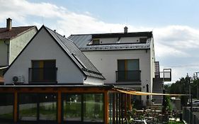 Varalja Apartments